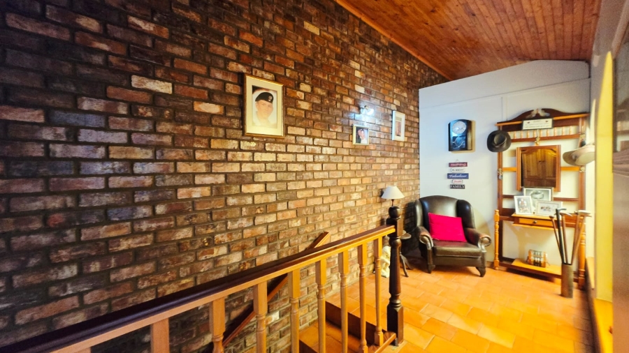 6 Bedroom Property for Sale in The Village Western Cape